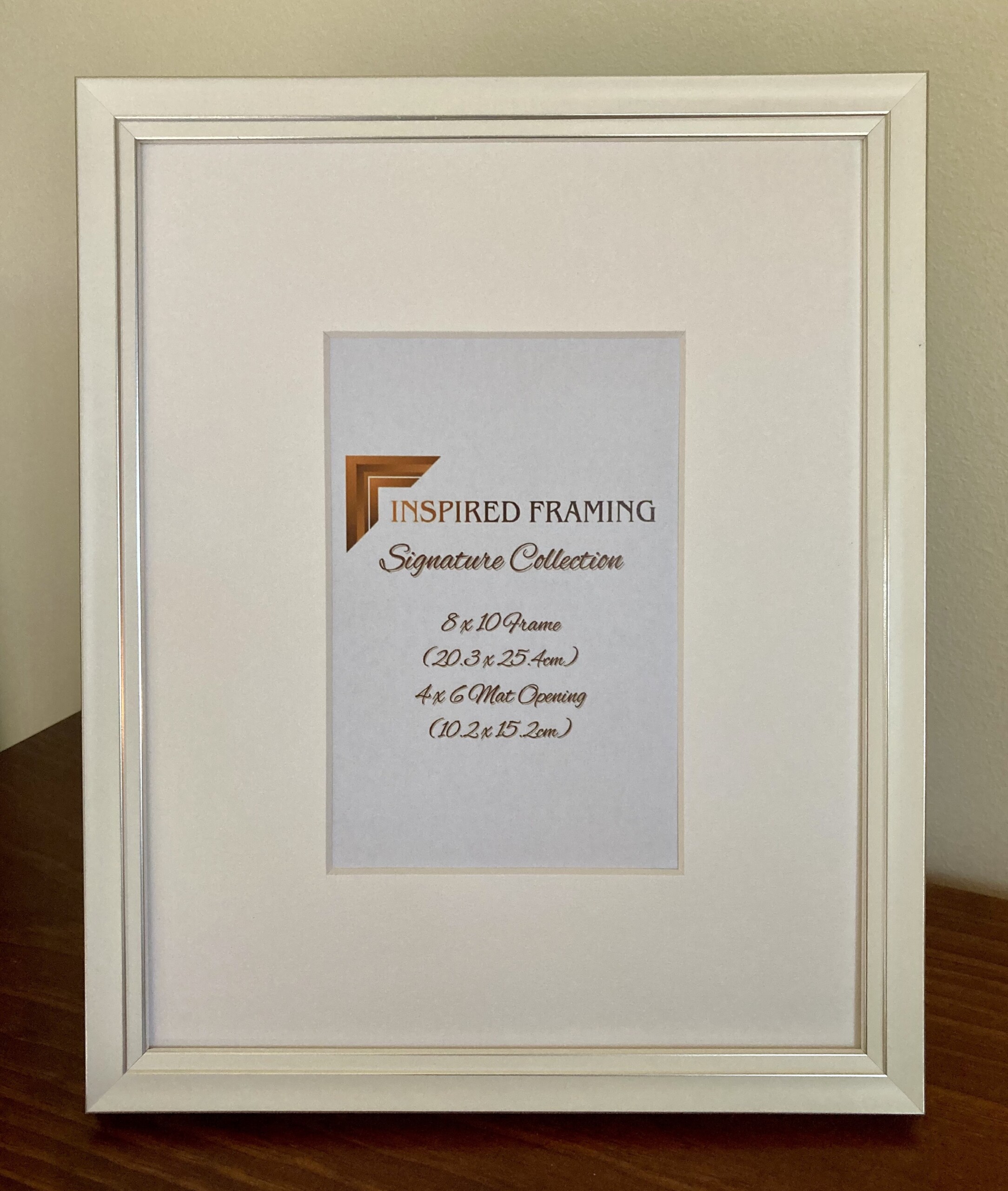 White Majorca Photo Frame 8" x 10" - Image 3